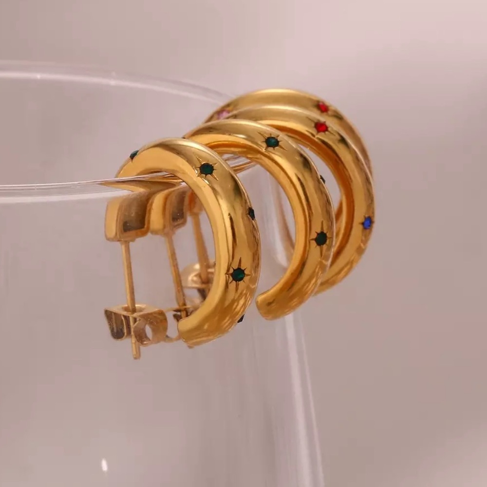 New 18K Gold Shining Star Shape Hoop Earrings, wonderful Earrings, wow Earrings - Picture 3 of 6